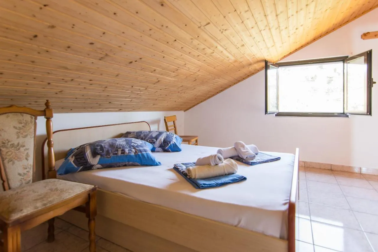 House Otusi Villa Tkon Holiday home